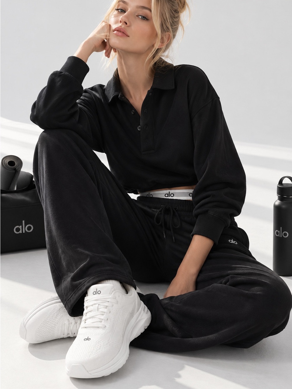 NWT Alo Yoga Set Size S Henley Pullover & Accolade Sweatpant Back to School 🎒✨